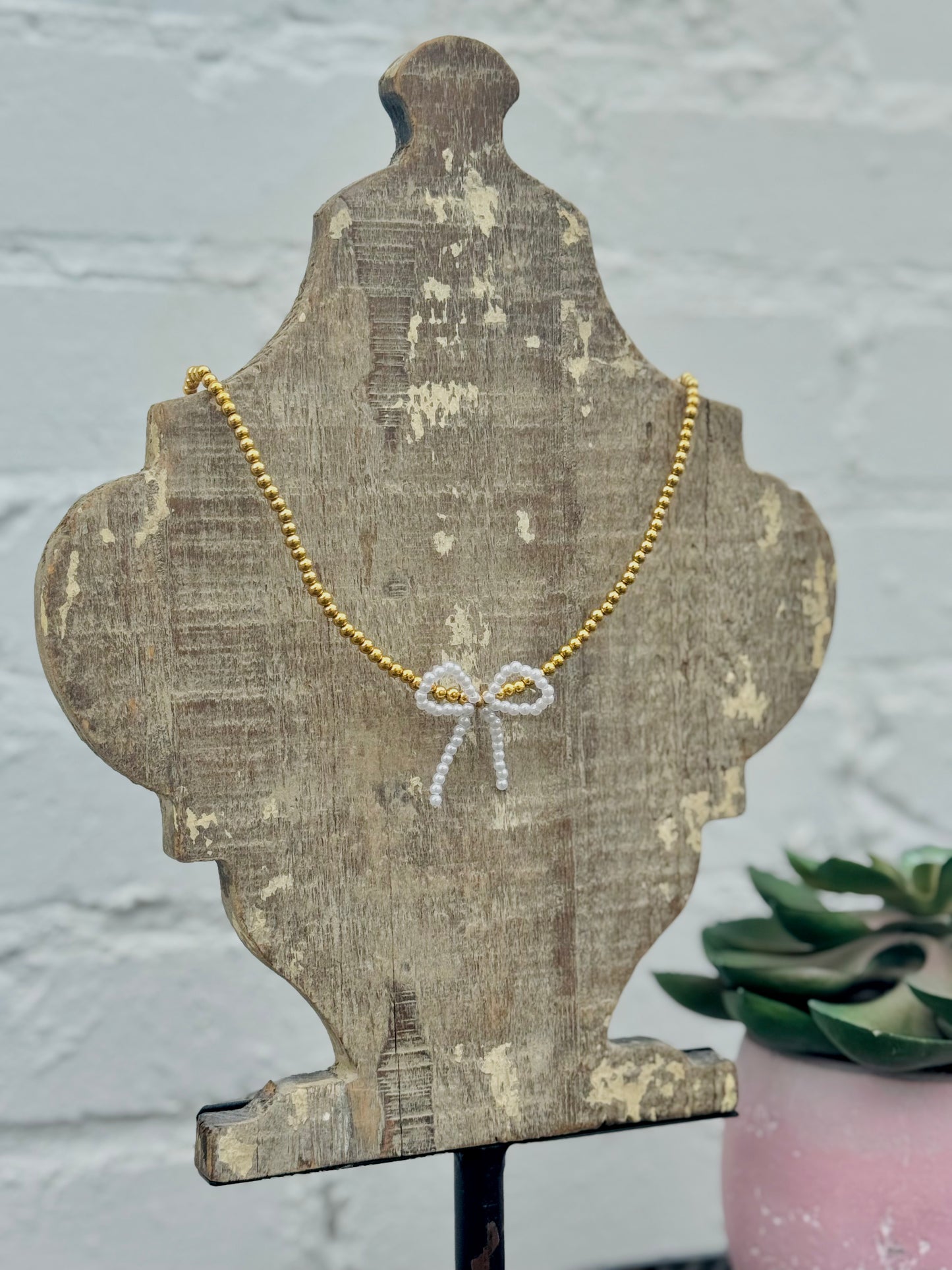 Brooklyn Bow Necklace